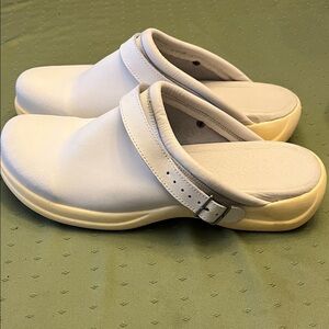 TOFFELN COMFORT White Slip-On Clogs with Strap SIZE 14 BRAND NEW